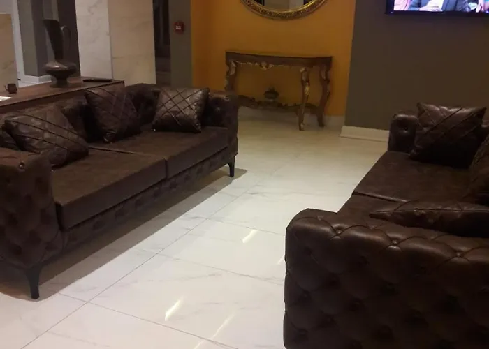 Nebiluex فندق
